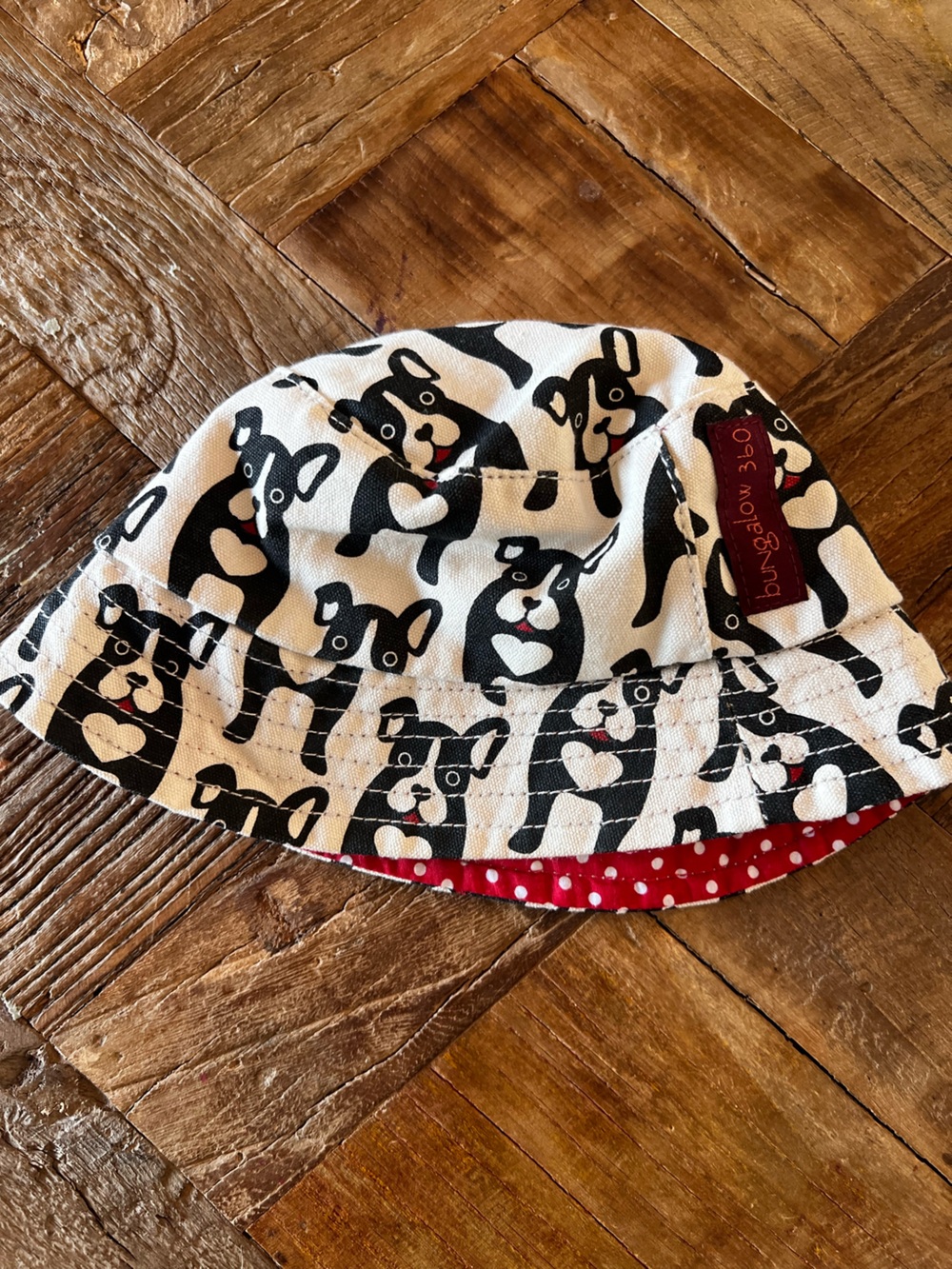 Bungalow 360 Reversible Kids Bucket Hat - Black, White, Red